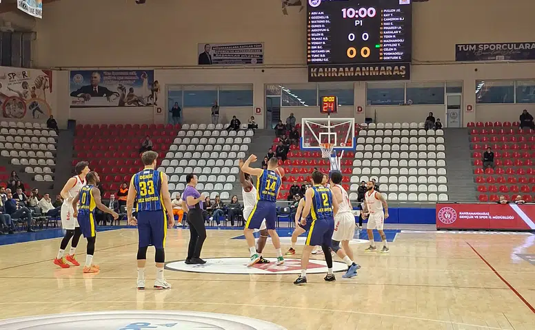 Kipaş İstiklal Basketbol İlk Çeyreği Önde Tamamladı