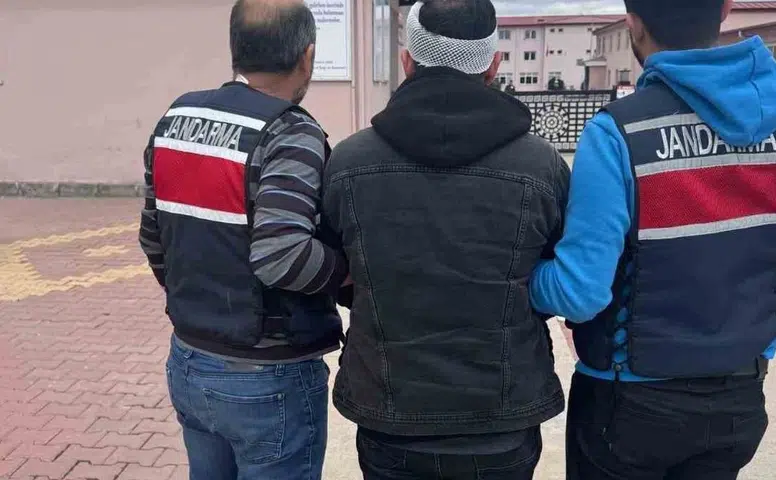 Kahramanmaraş'ta 3 şahıs hapis cezasıyla cezaevine gönderildi