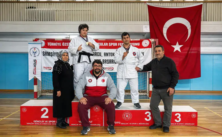 Kahramanmaraşlı Sporculardan Büyük Gurur! Zirveye Damga Vurdular