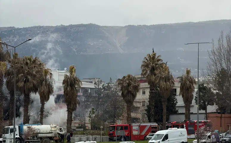 Arsan Kavşağı civarında bir iş yerinde yangın çıktı