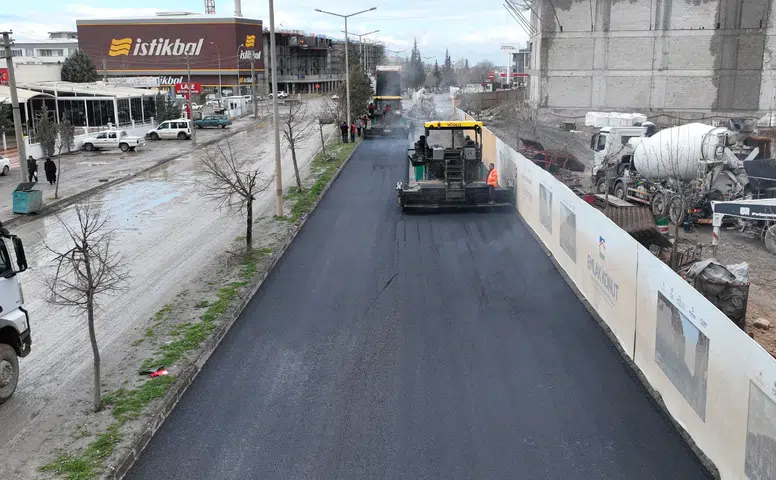Dulkadiroğlu’nda asfalt seferberliği! iki bulvarda yoğun çalışma
