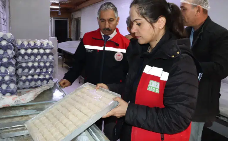 Kahramanmaraş'ta Bayram Öncesi Tatlıya Sıkı Denetim Geldi