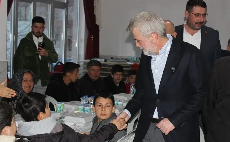 Gönül Sofrası Bu Kez Çağlayancerit’te Kuruldu