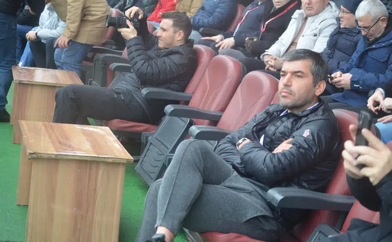 İstiklalspor Başkanı Ahmet Gaffar Akarca Yalnız Mı Bırakıldı?