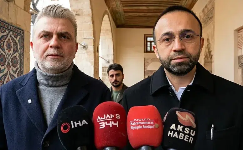 Ulu Camii’nde Bayram Sabahı Birlik Ve Dayanışma Mesajı Verildi