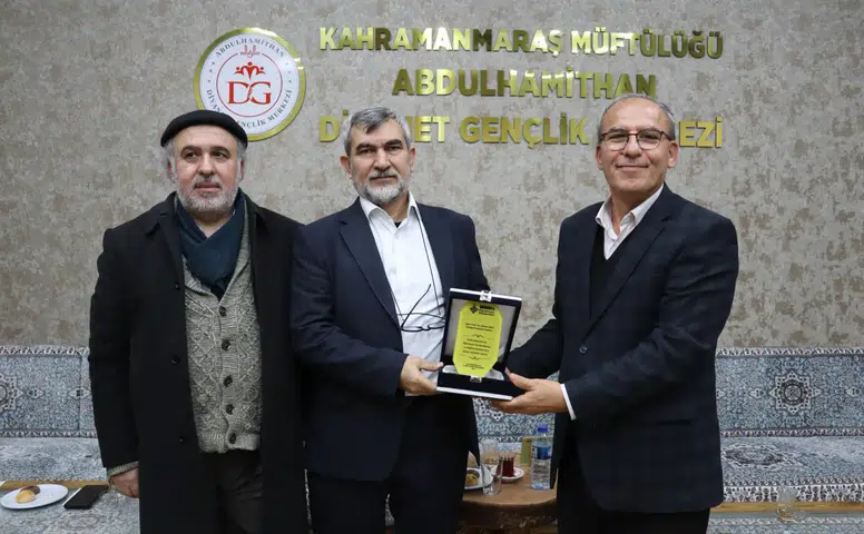 Akıl ve İman İlişkisi Üzerine Derinlemesine Sohbet Gerçekleştirildi