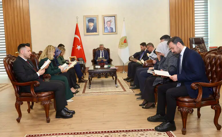 Kahramanmaraş'ta bugün saatler okuma için durdu! Vali Ünlüer'den önemli çağrı