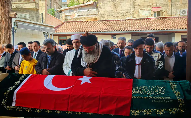 Okul saldırısında ölen Şuranur Sevgi Kazıcı toprağa verildi!