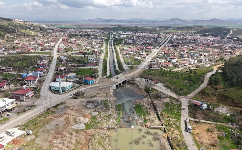 Büyükşehir Belediyesi, Şekeroba’da 10 Milyonluk Yenilikçi Köprü Projesine İmza Attı!