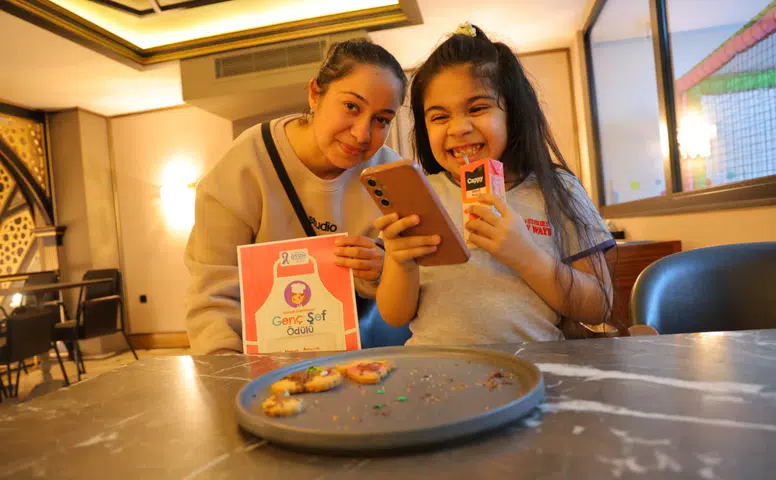 Otizm Farkındalık Günü'nde Özel Çocuklar Kurabiye Yaparak Sosyalleşti