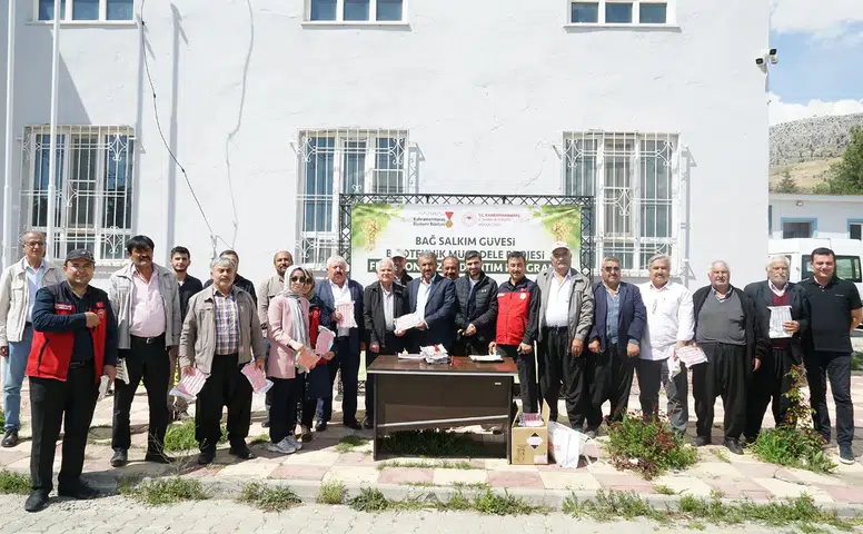 Büyükşehir Belediyesi'nden Bertiz'de Kabarcık Üzümüne Yöresel Koruma Stratejisi