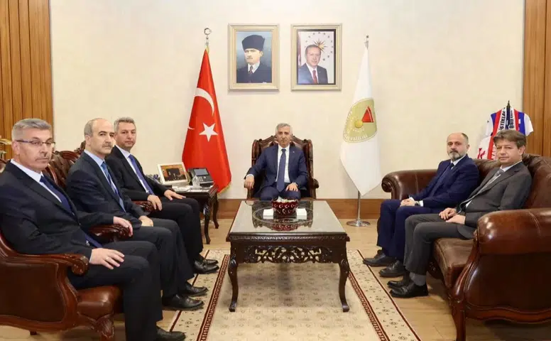 Rektör Okumuş, Vali Ünlüer’i Ziyaret Etti