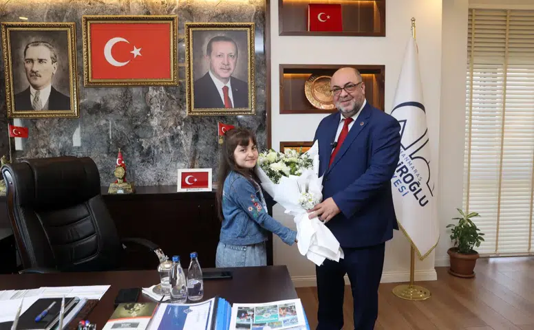 Dulkadiroğlu Belediyesi’nde Başkanlık Görevi Ecrin Nisanur Aşgan’a Devredildi