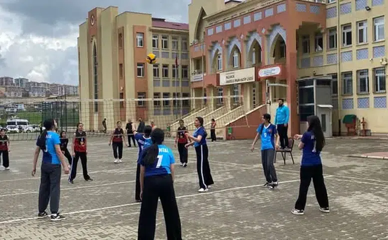 Pazarcık'ta 19 Mayıs Coşkusu Voleybol Turnuvasıyla Başladı