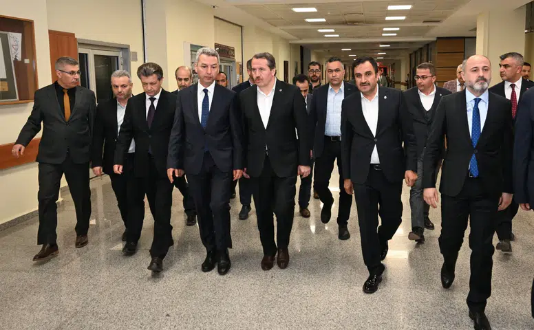 Memur-Sen Genel Başkanı Ali Yalçın, KSÜ Tıp Fakültesi Hastanesi'nde Tedavi Gören Yaralılara Moral Ziyareti Gerçekleştirdi