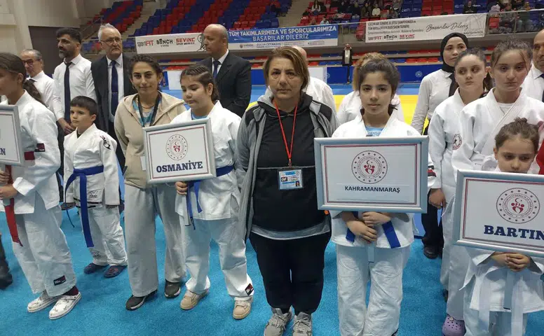 Kahramanmaraşlı Zehra Türkiye Şampiyonasında Gururlandırdı