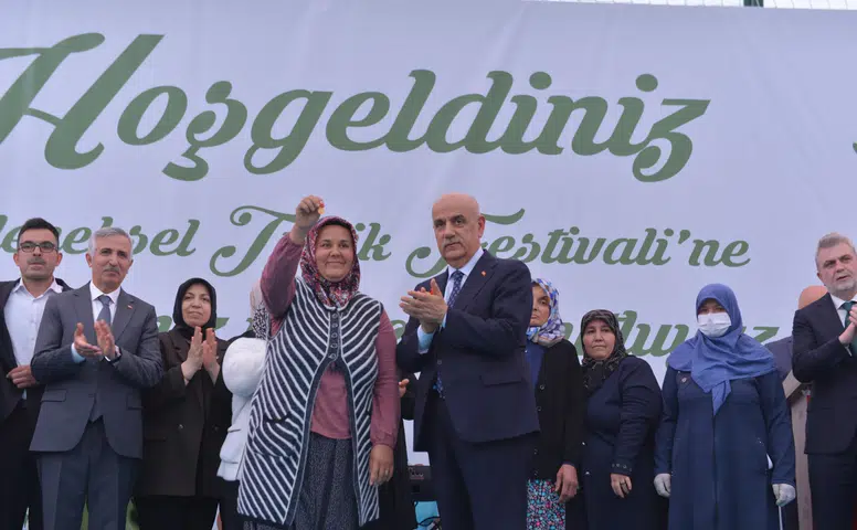 Tirşik Festivali Yoğun İlgi Gördü