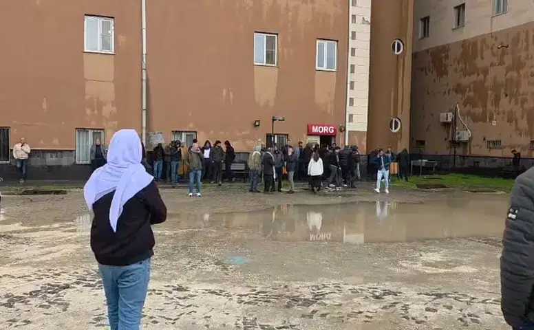 Yıldırım Faciası Okul Bahçesinde Can Aldı