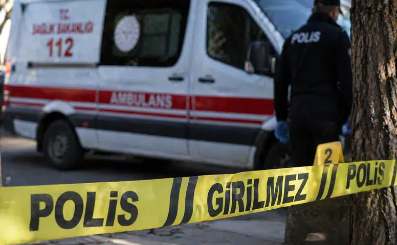 Kahramanmaraş'ta Parkta Dehşet: 2 Kişi Yaralandı, Şüpheli Kaçtı