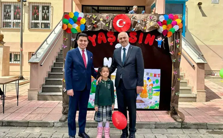 Başkan Gökşen Çocukların Bayram Coşkusuna Ortak Oldu