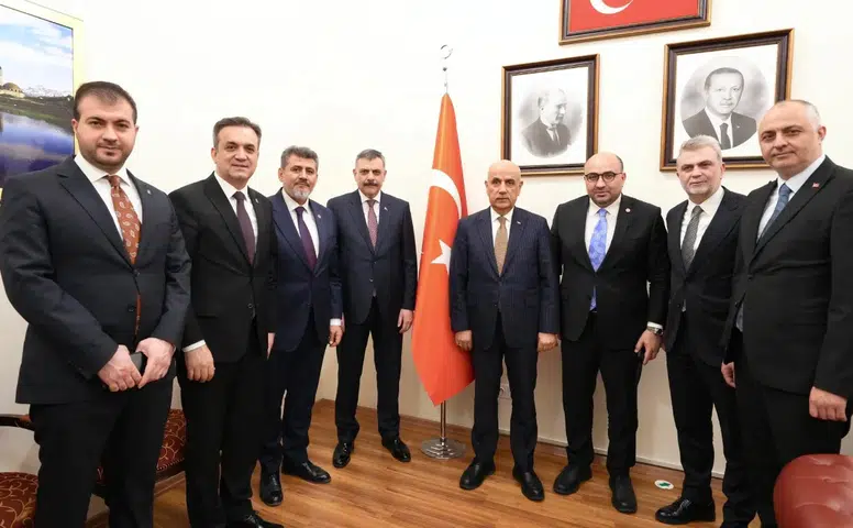 Kahramanmaraş heyeti Ankara’da Bakan Çiftçi ile görüştü