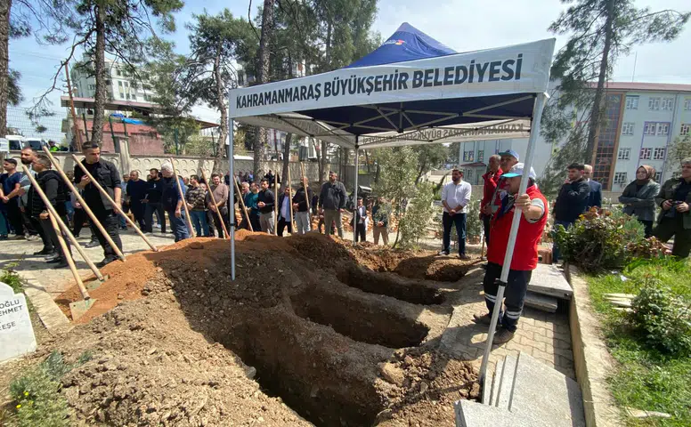 Aynı Sınıfın Dört Evladı Yan Yana Uğurlandı