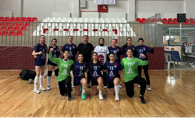 ALTIN KIZLAR’DAN MÜTHİŞ GERİ DÖNÜŞ!