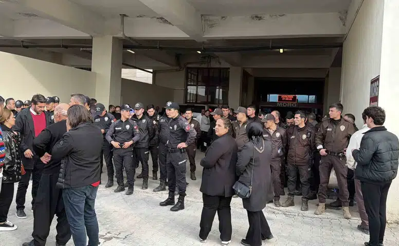 Kahramanmaraş'ta Saldırı Sonrası Acı Bekleyiş Devam Ediyor