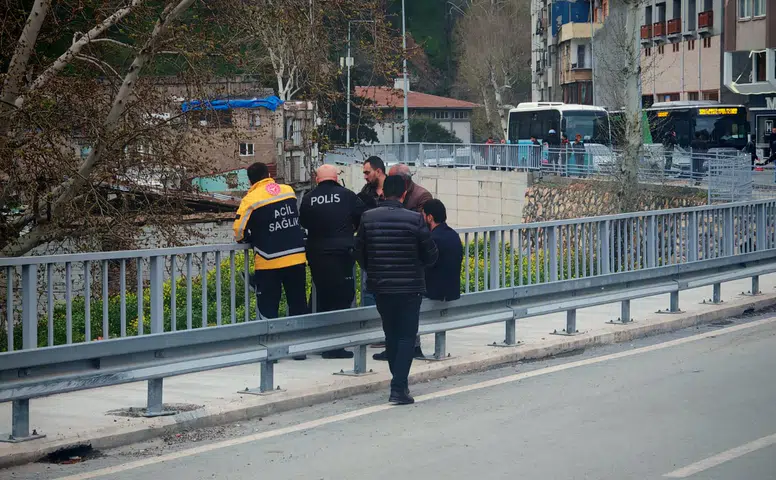 Köprüde Gerilim Dolu Anlar! Ekipler Seferber Oldu