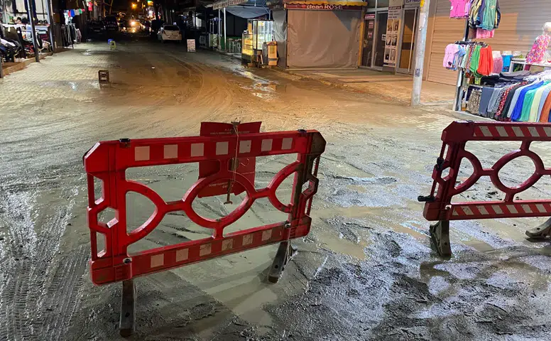 İlıca'da Çamur Sorunu: Esnaf ve Halk Tepkili!