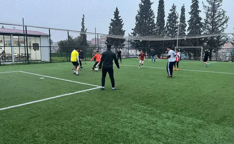 Kahramanmaraş’ta öğrencilerden örnek davranış