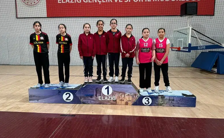 Yavuz Selim Ortaokulu Masa Tenisinde Bölge Üçüncüsü Oldu