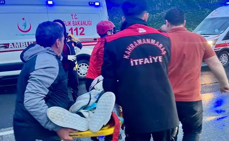 Otoyolda Dehşet Anları: 13 Araç Birbirine Girdi