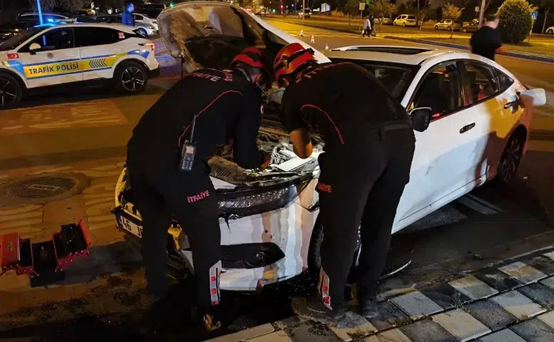 Kahramanmaraş’ta Trafik Kazası: İtfaiye Ekiplerinden Kritik Müdahale