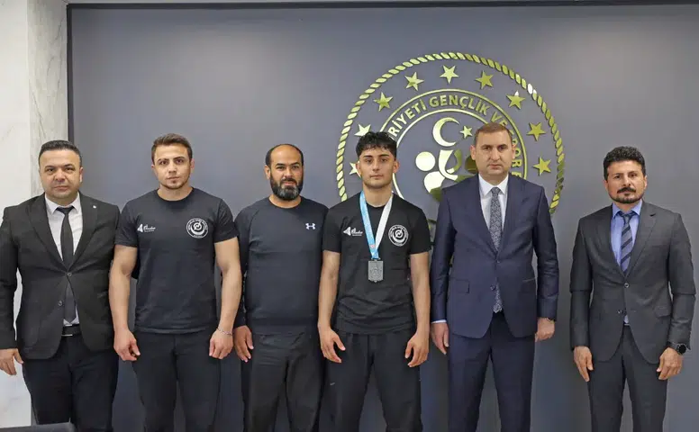 Şampiyon sporcular Kahramanmaraş'ta! Yasin Özdemir'e ziyaret