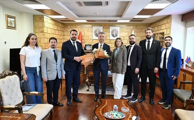 Diş Hekimlerinden Rektör Okumuş’a Hayırlı Olsun Ziyareti