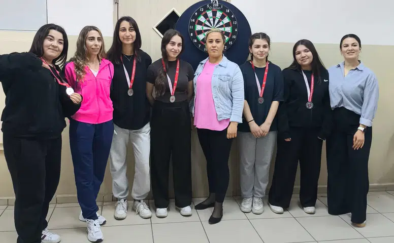 Afşin’de Öğrenciler Hedefi 12’den Vurdu: Dart Turnuvası Düzenlendi