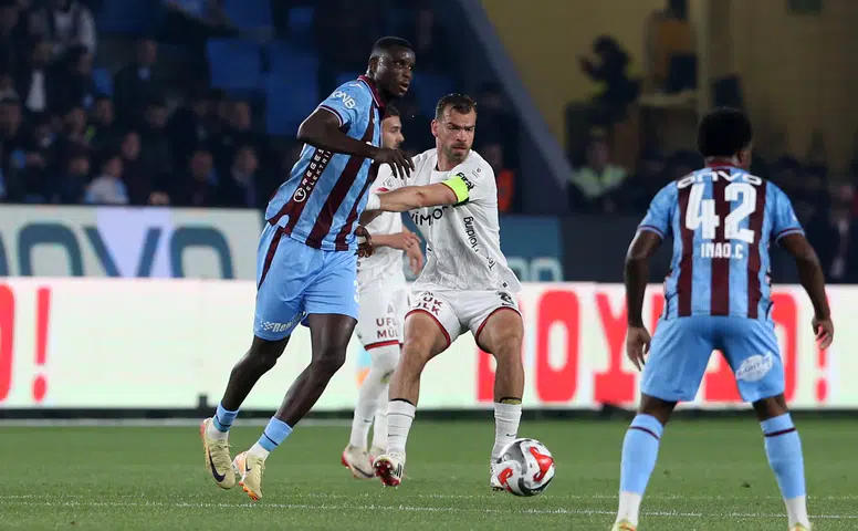 Gençlerbirliği Destan Yazdı: Trabzon'da Hayat Öpücüğü