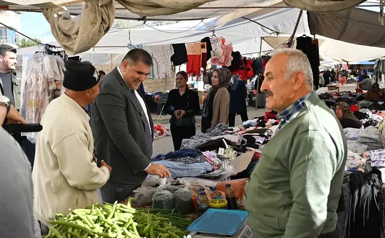 Başkan Karaca Türkoğlu Esnafıyla Buluştu