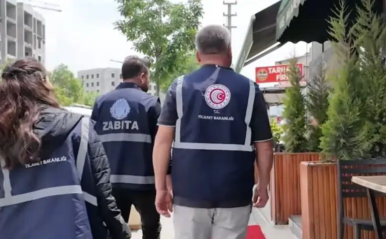 İlçede Raf ve Kasa Fiyatları İncelendi