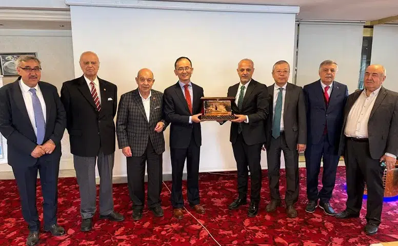 Zirve Buluşması: Siyaset ve İş Dünyası Afşin İçin Birleşti