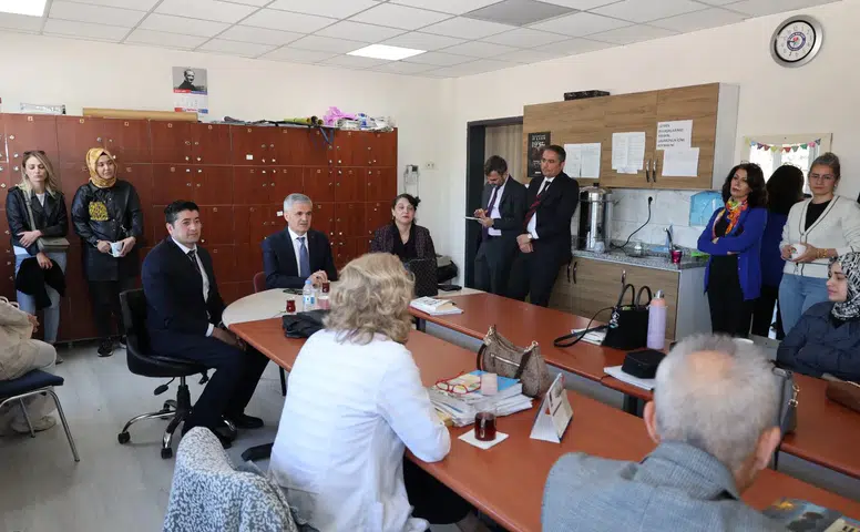 Kahramanmaraş'ta eğitim zirvesi! Turan Akpınar okulları gezdi