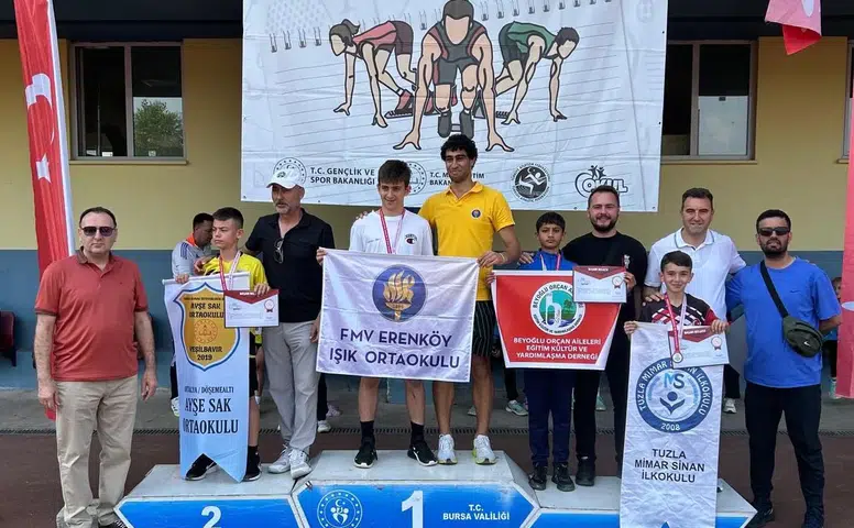 Türkoğlu’ndan Atletizmde Türkiye Derecesi Geldi