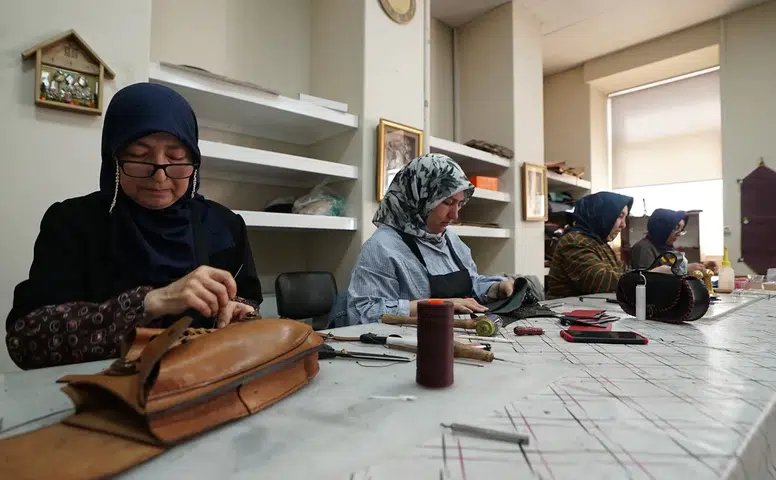 Sanattan Meslek Edinmeye; KAMEK Kursları Hayatlara Dokunuyor