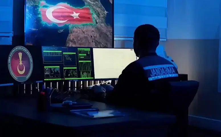 Bakan Gürlek'ten Önemli Açıklama: 24 Milyar TL'lik Suç Ağı Çökertildi!