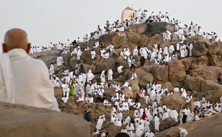 Arafat’ta Milyonlarca Hacı Buluştu