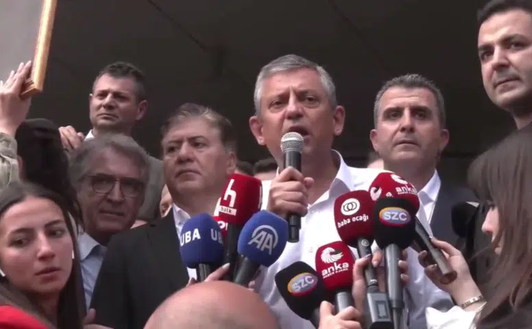 Özgür Özel: "CHP Her Yerde, Tekrar Dönüş İçin Hazır!"