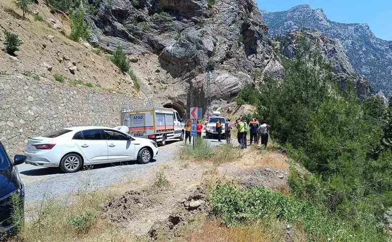 Ceyhan Nehri'nde Akıntıya Kapılan Kişi Kayboldu