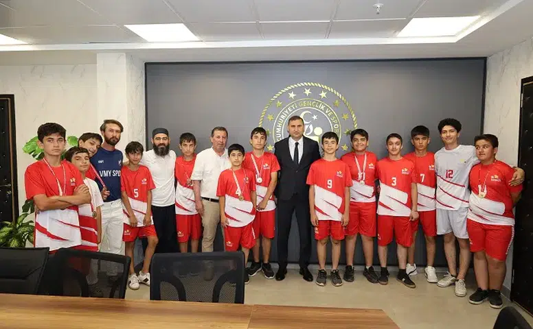 Kahramanmaraşlı hokeyciler Türkiye finallerinde