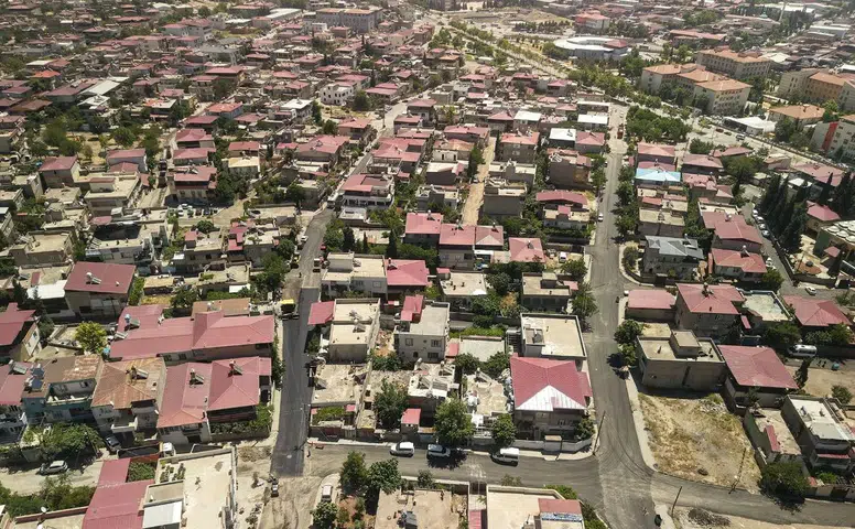 Kahramanmaraş'ta asfalt seferberliği, Dulkadiroğlu'nda hız kesmeden devam ediyor!